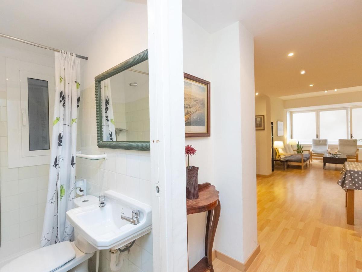 Eixample Dret Corsega Roger Lluria By Interhome Apartamento *