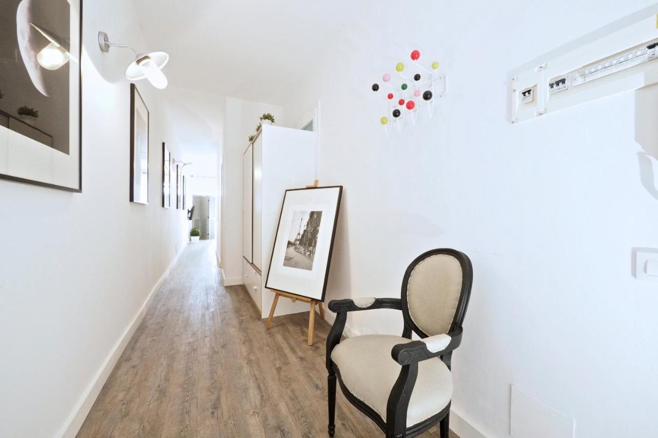 The White Flats Sant Antoni Apartment Barcelona