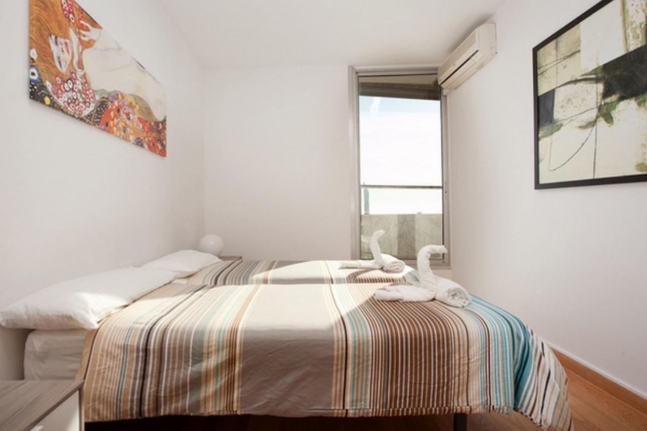 Ab Olympic Village Beach Apartment