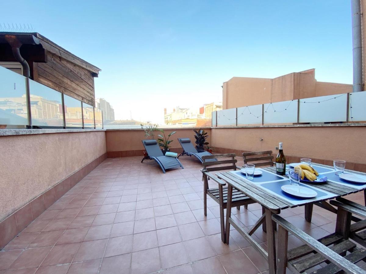 Terracotta Terrace Apartment Barcelona