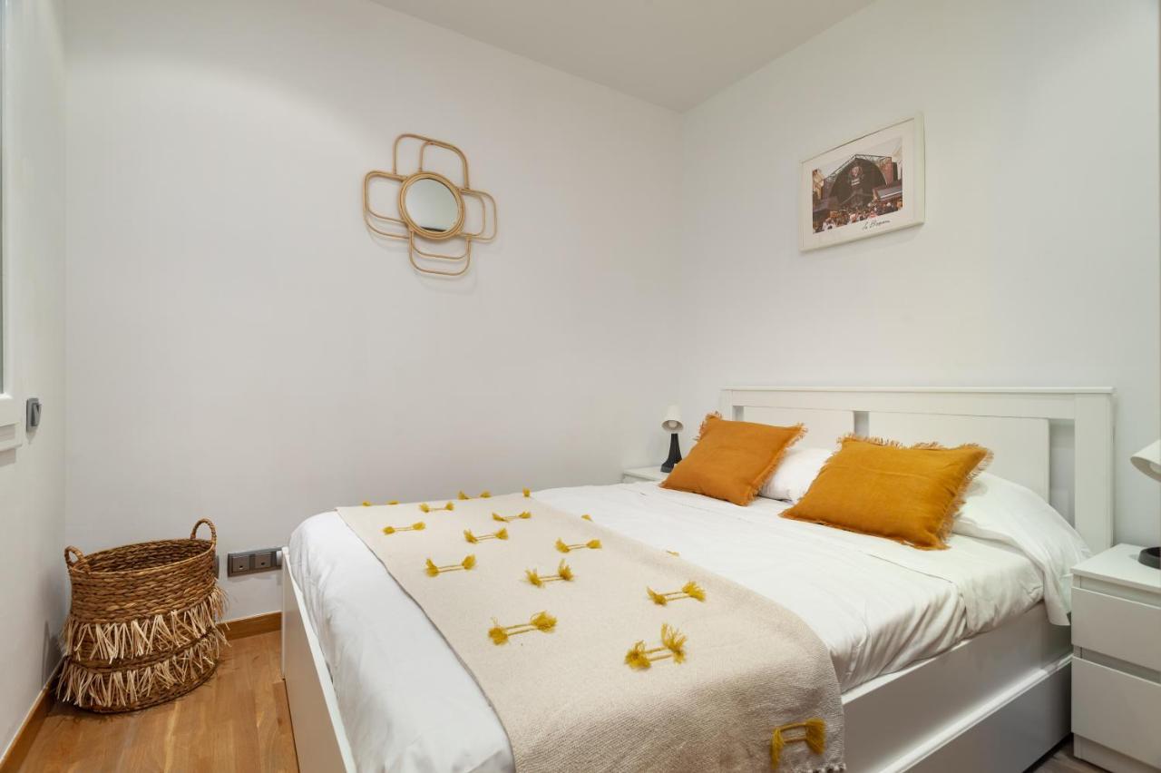 Flateli Paris * Barcelona