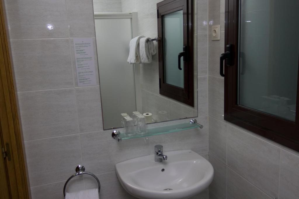Hostal La Terrassa Guest house