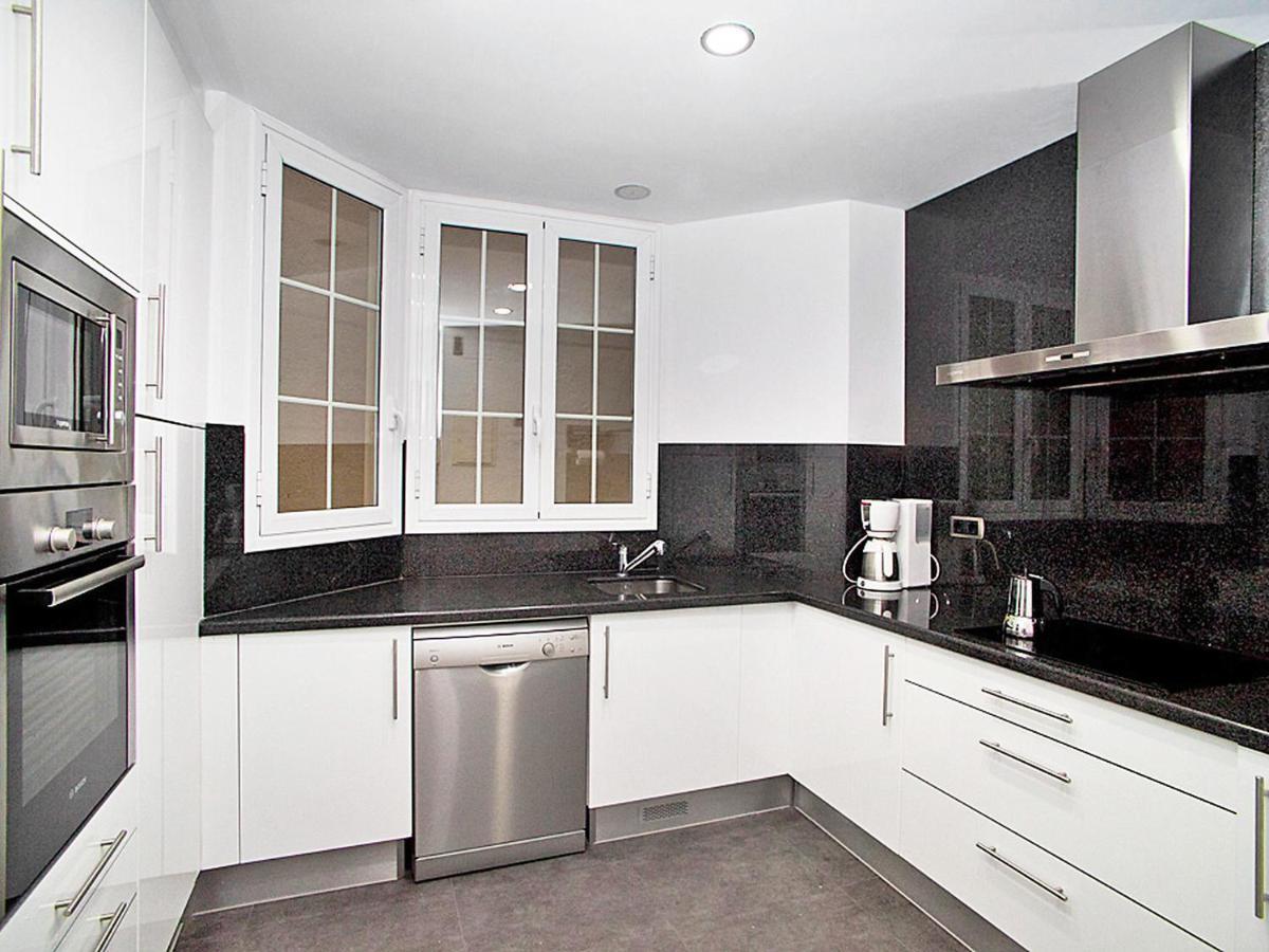 Apartamento Eixample Esquerre Gran Via Balmes By Interhome Barcelona