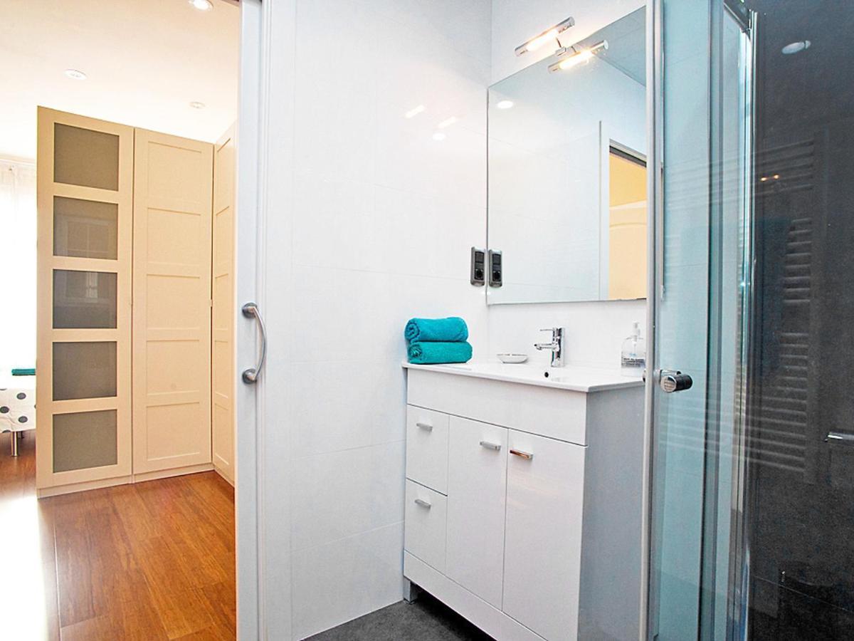 Eixample Esquerre Gran Via Balmes By Interhome Barcelona