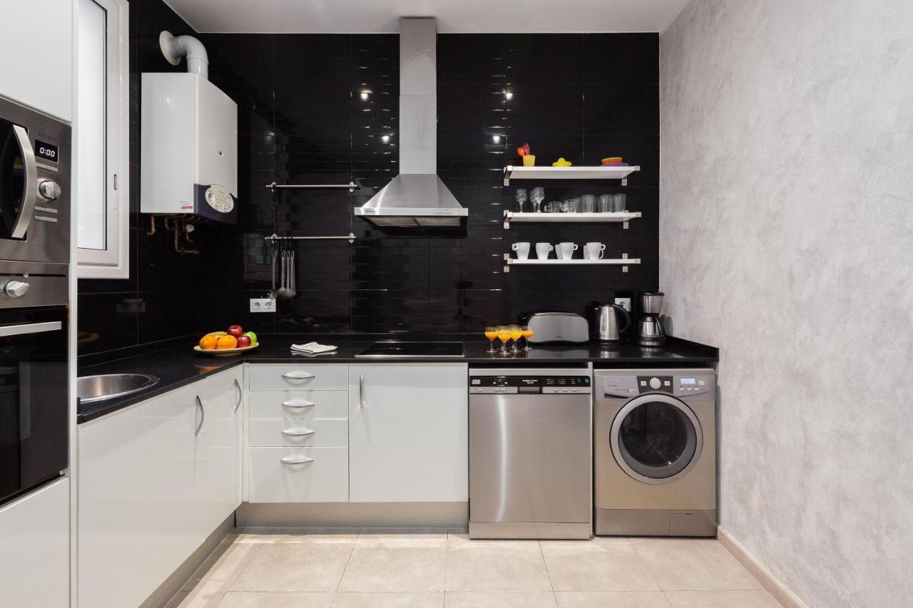 Key Bcn 3o2a 8p 4h Apartment *