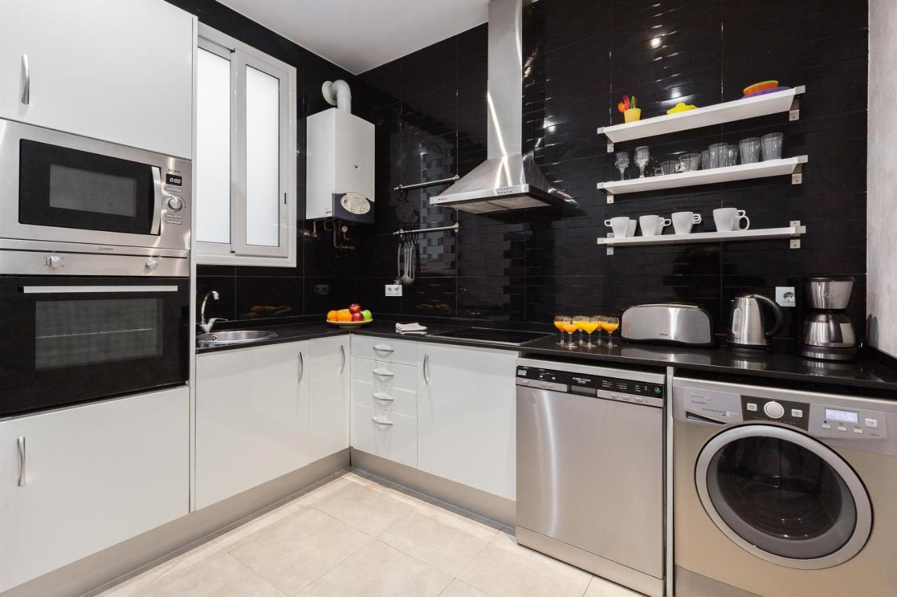 Key Bcn 3o2a 8p 4h Apartment