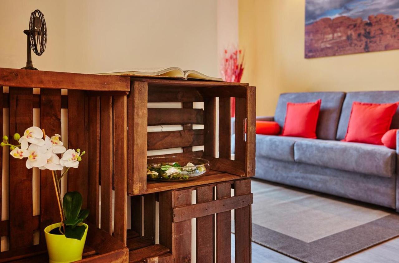 Lovely & Bright Bogatell Beach Apartamento