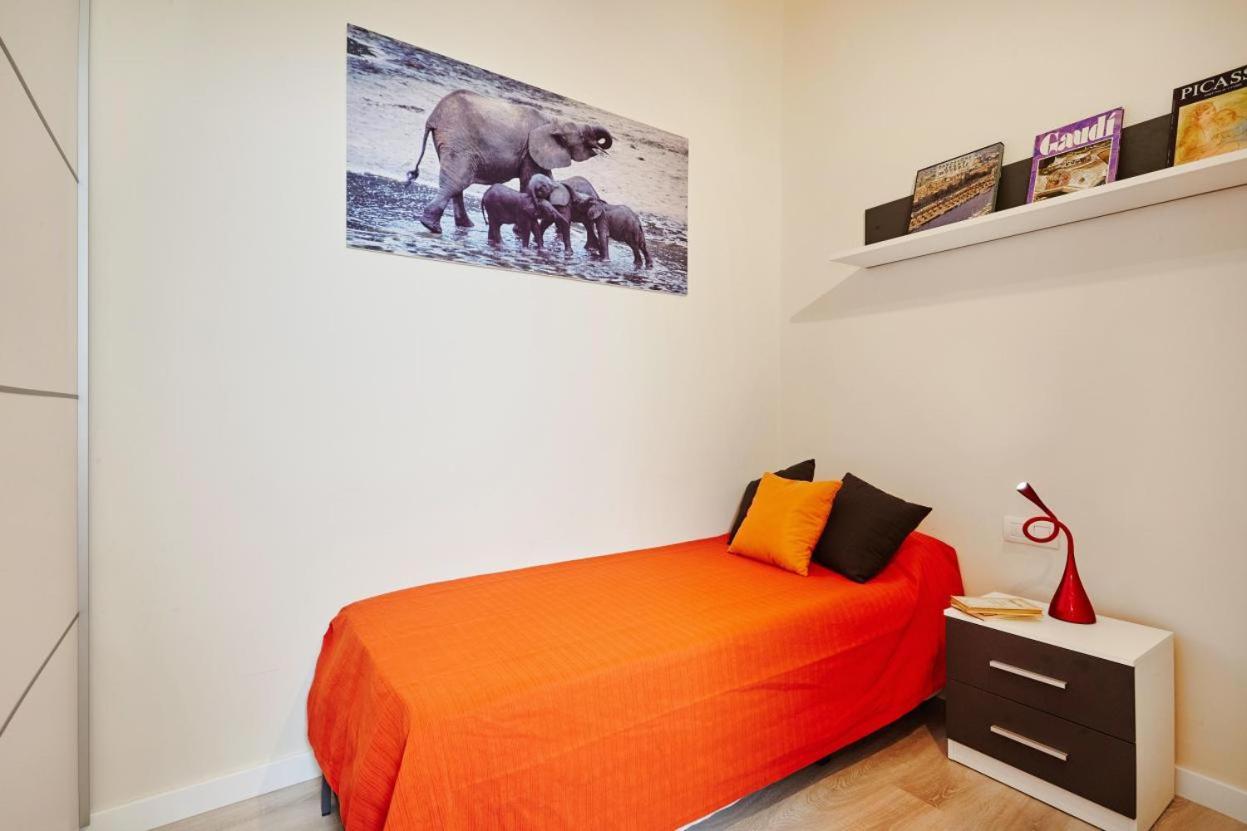 Lovely & Bright Bogatell Beach Apartamento *
