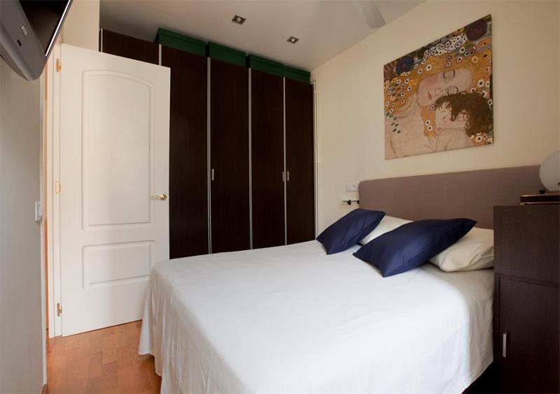 Rentbcn Gracia Jardinets Apartamento *