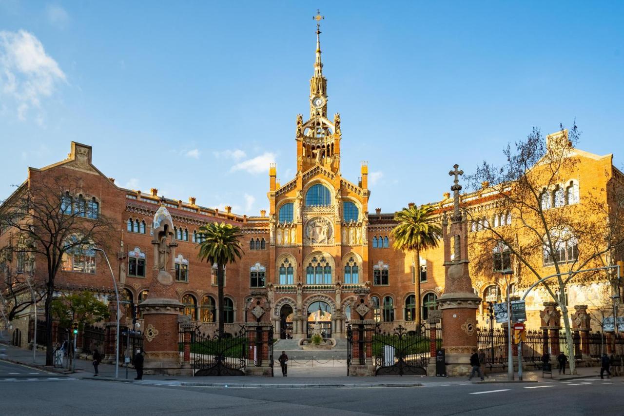 Fridays Flats Whisper-quiet Near Sagrada's Heart Barcelona
