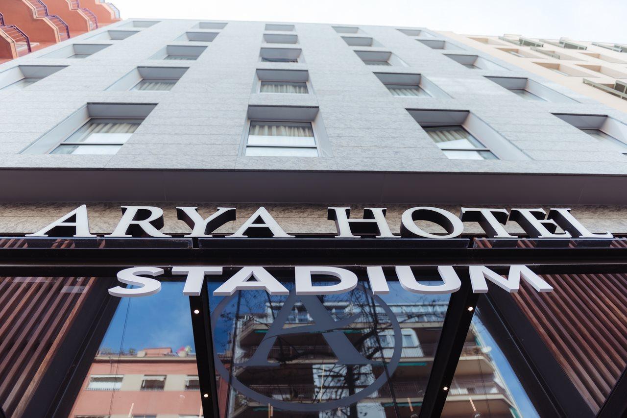 Arya Stadium Hotel