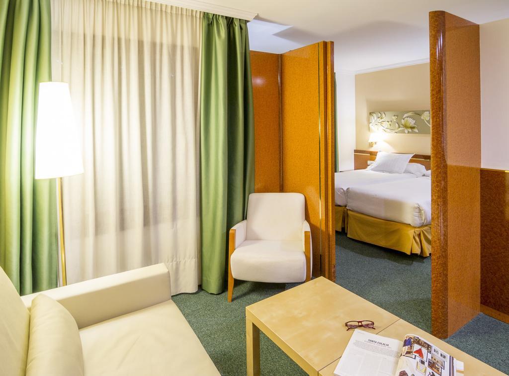 Acacia Apartahotel