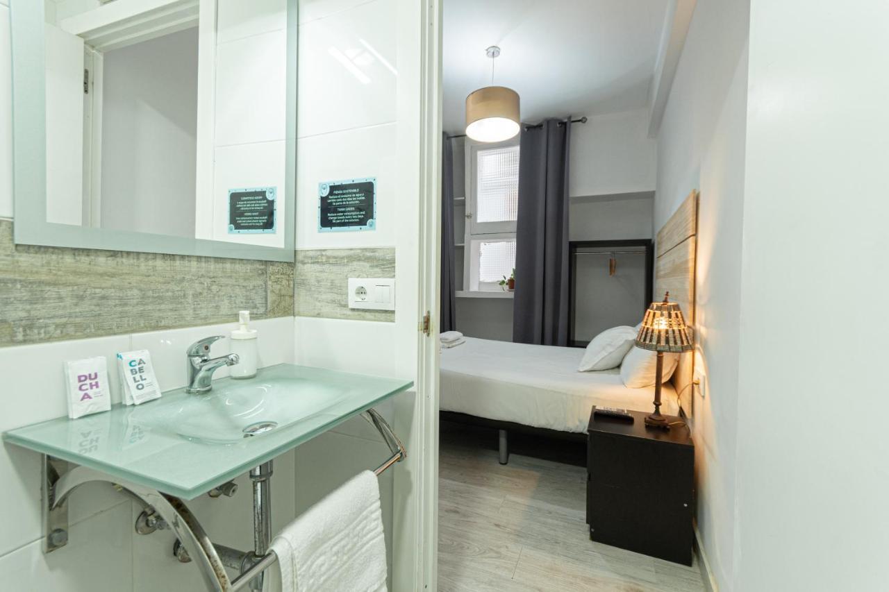 Hostal Easy Sants By Bossh! (adults Only)