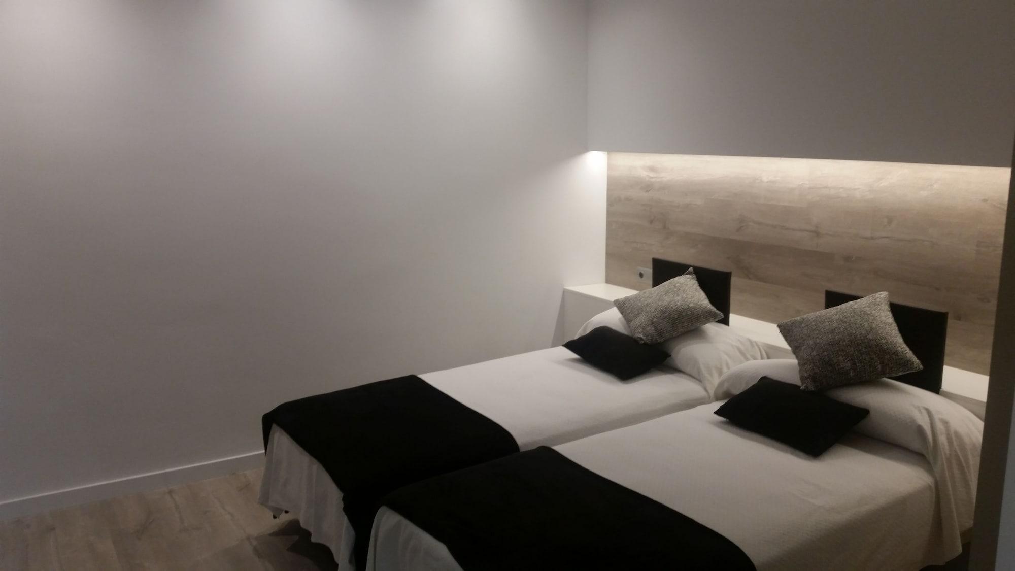 Travessera 2* Barcelona