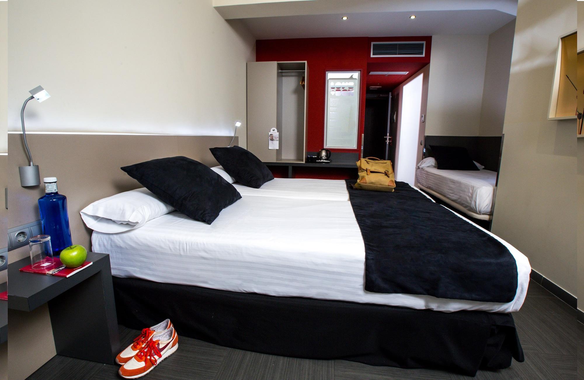 Hotel Leonardo Boutique Sagrada Familia 3*