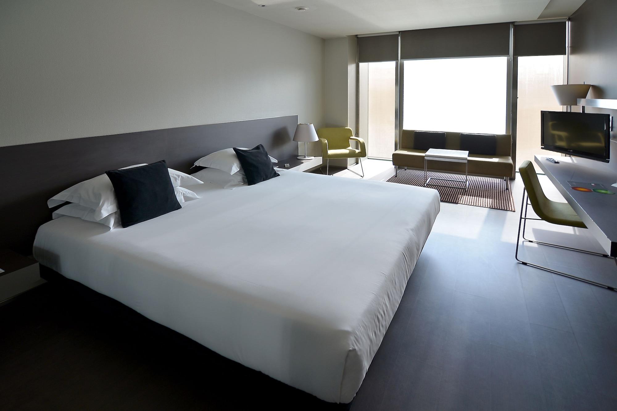 Soho 3*