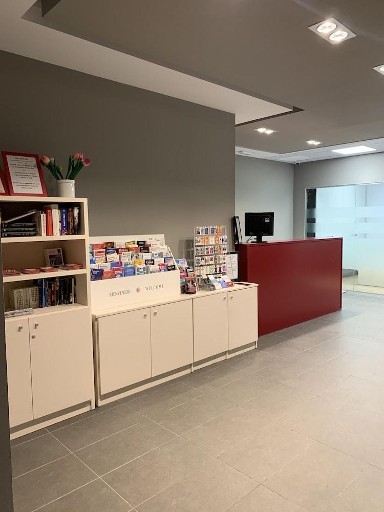 Apartamento Limehome Rector Triado