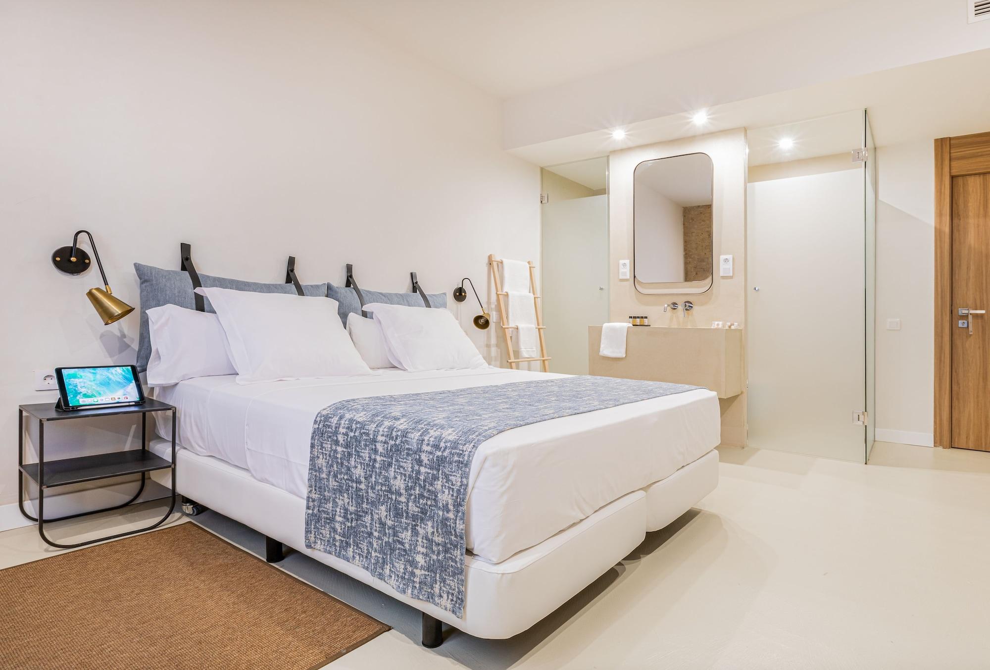Casa Lirio Hotel 2*