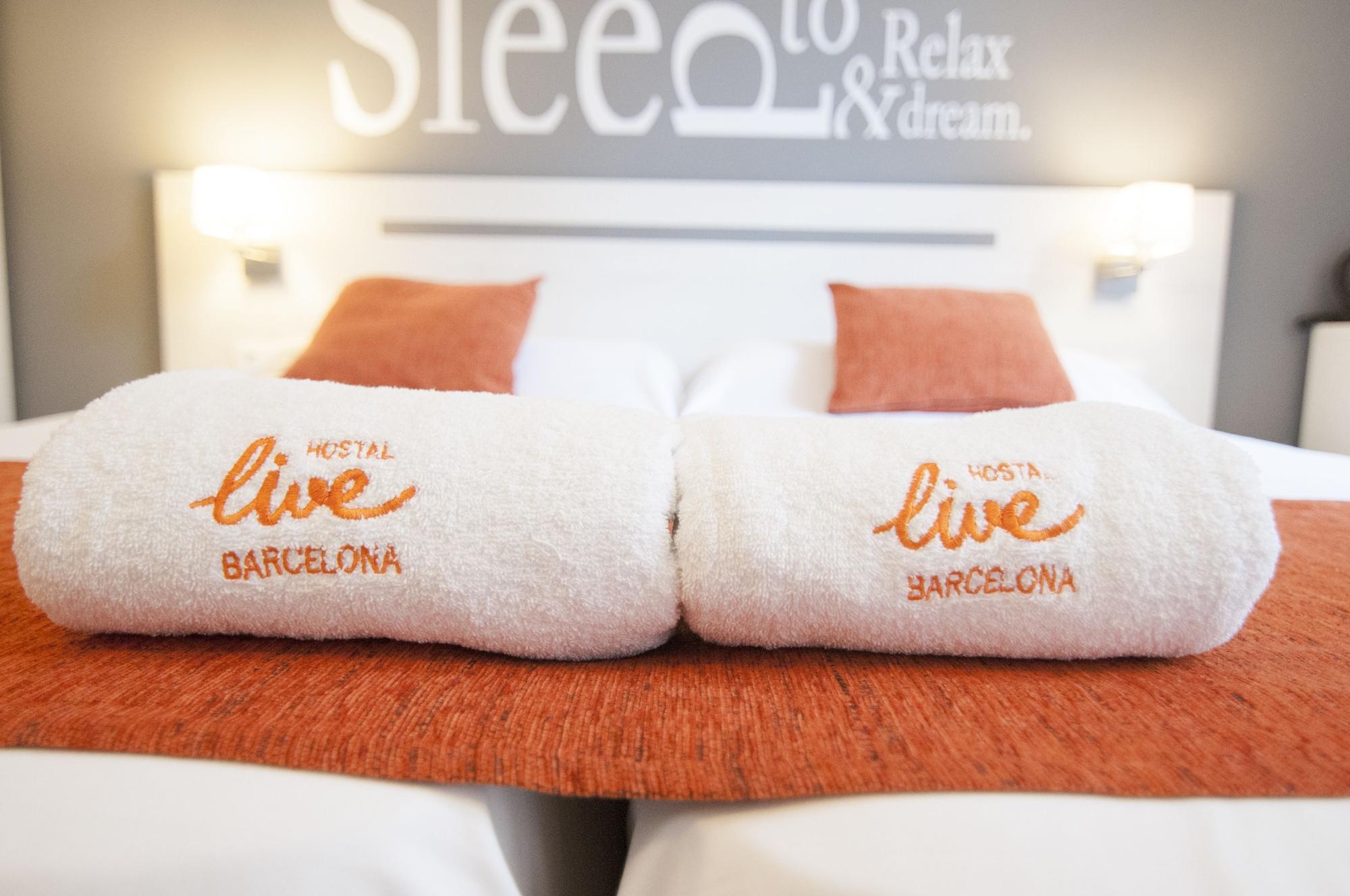 Live 2* Barcelona