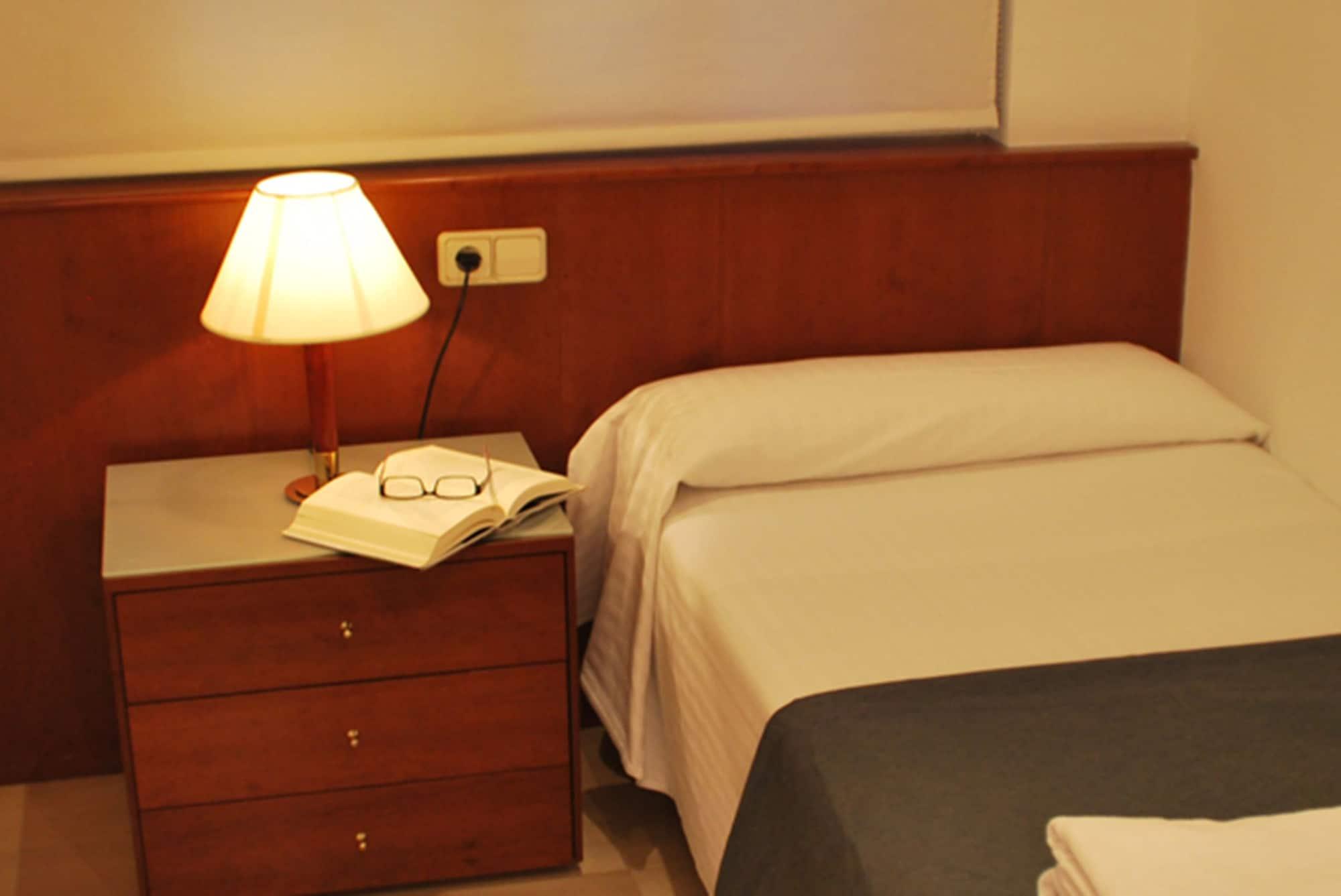 Apartahotel Napols - Abapart 2*