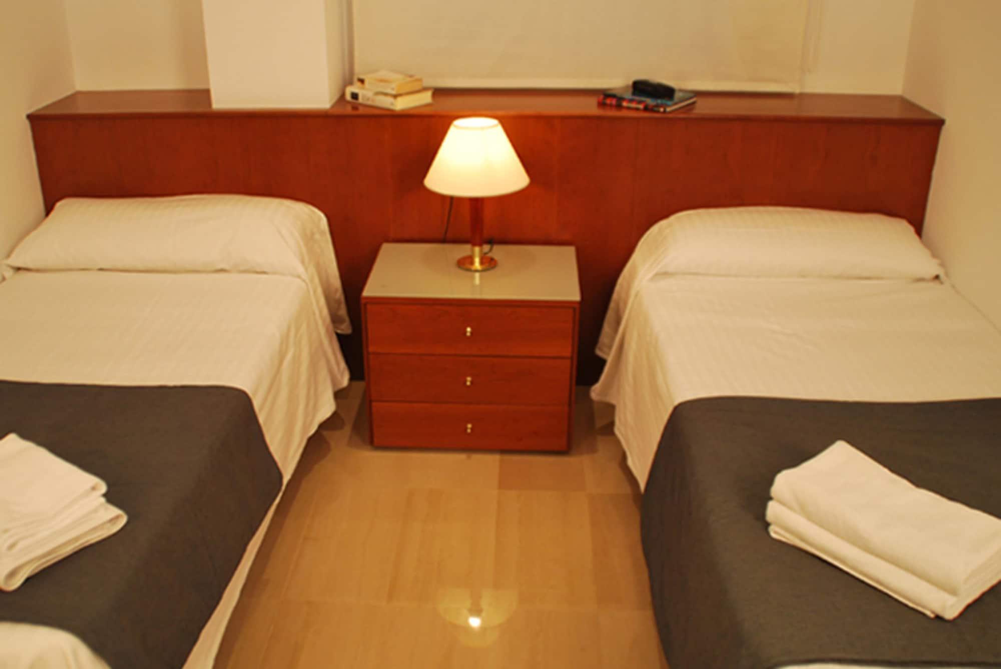 Apartahotel Napols - Abapart 2*