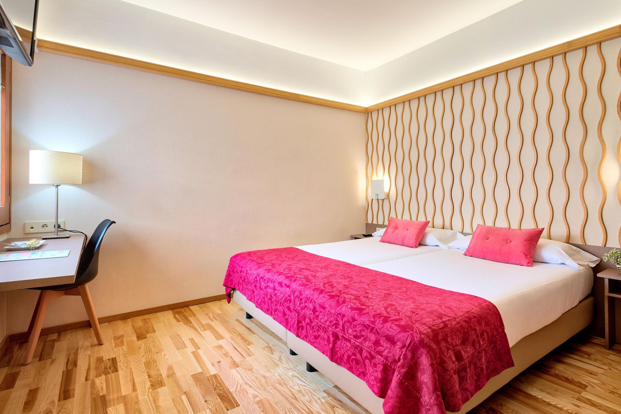 Apartahotel Bonanova 3*