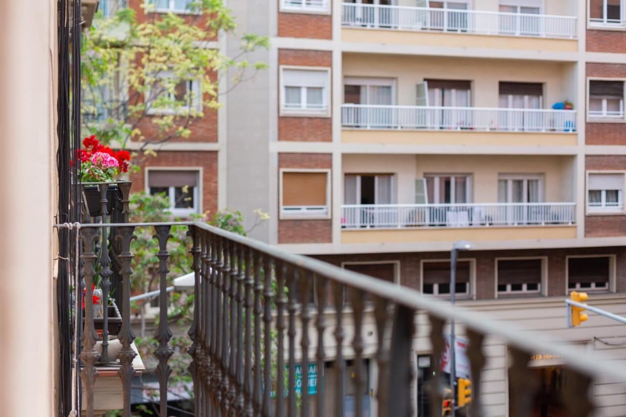 Aparteasy - Turo Park With Lovely Balcony Barcelona