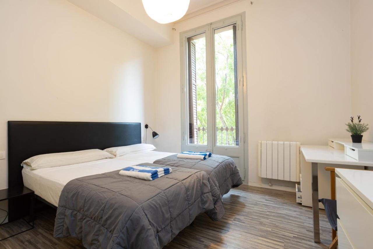 Aparteasy - Casanova Elegance Apartamento Barcelona