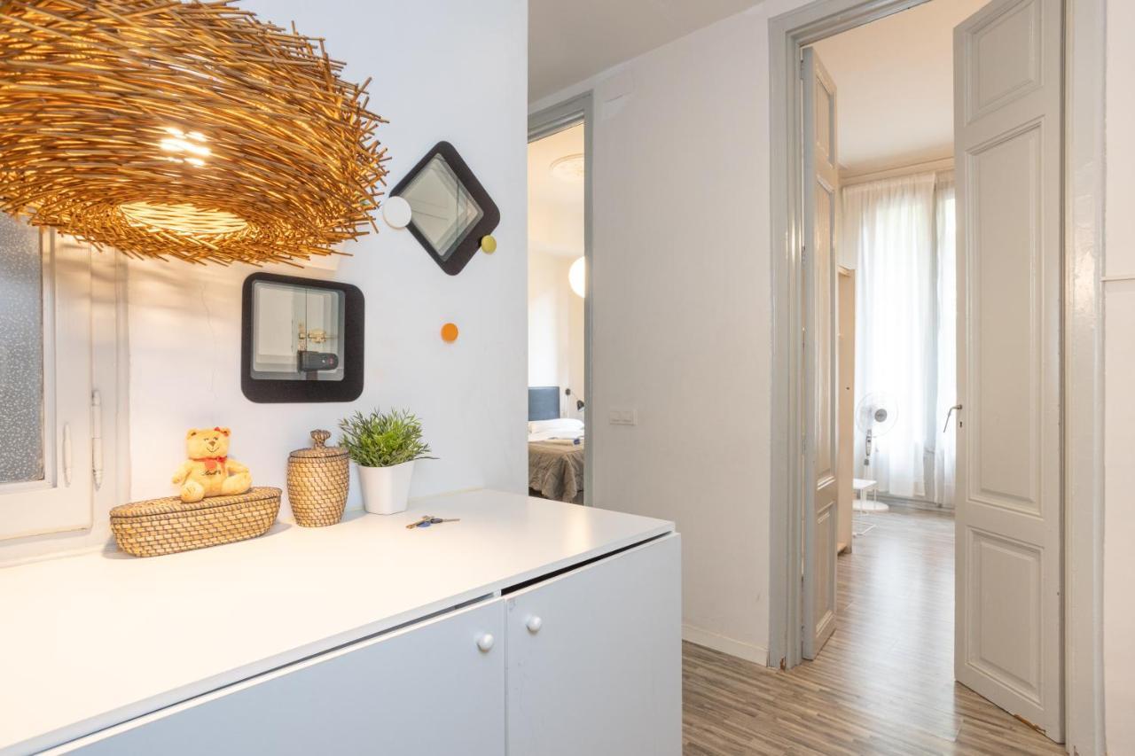 Aparteasy - Casanova Elegance Apartamento Barcelona