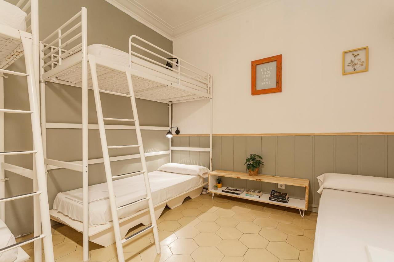 Bird House Hostal *