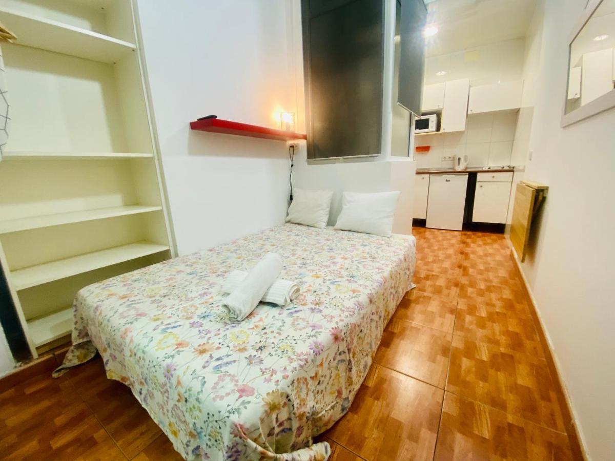 01 Apartamento 2 ,3 Apartment *