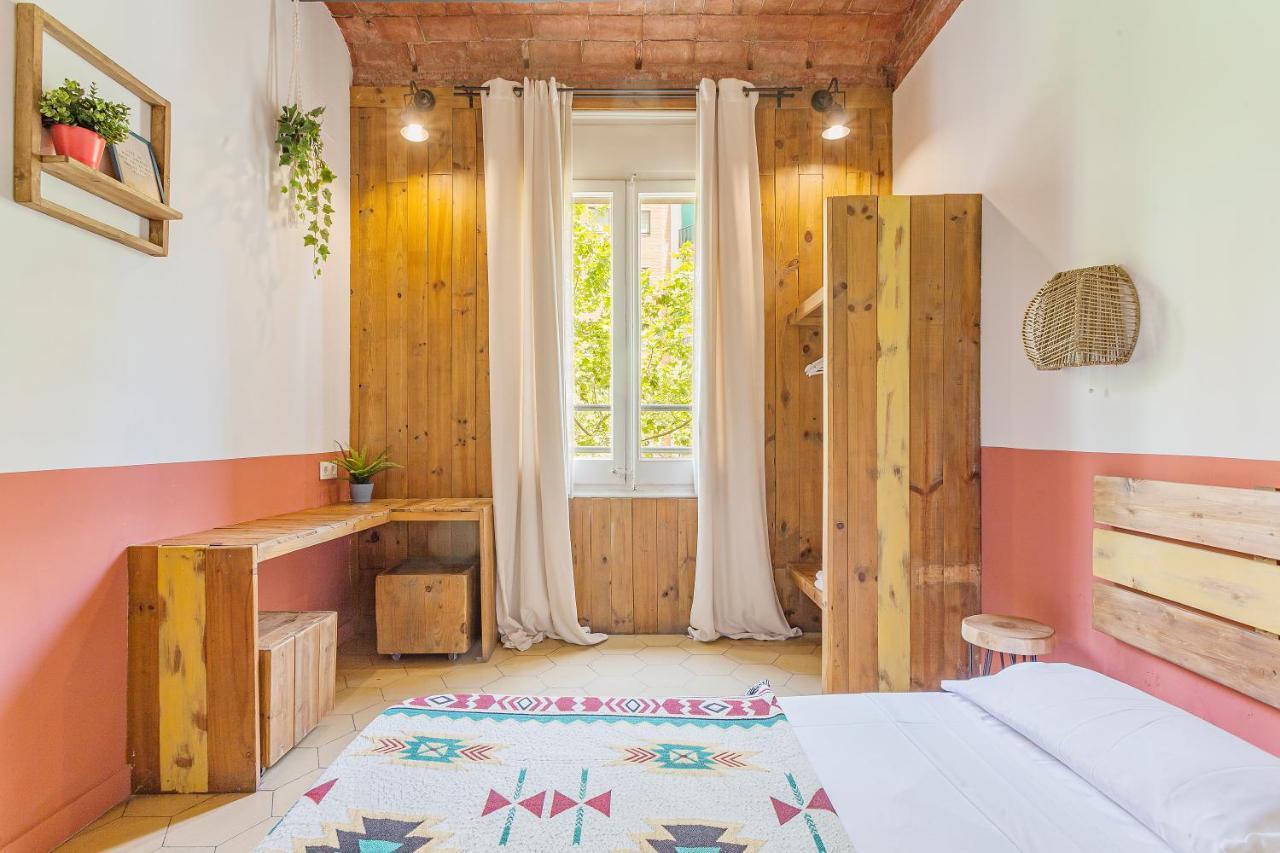 Bird House Hostal *