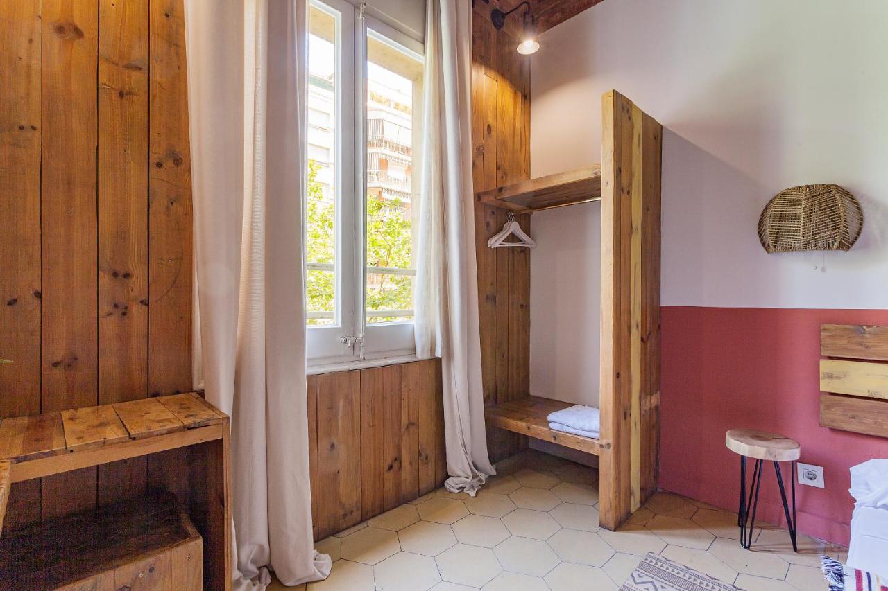 Hostal Bird House Barcelona