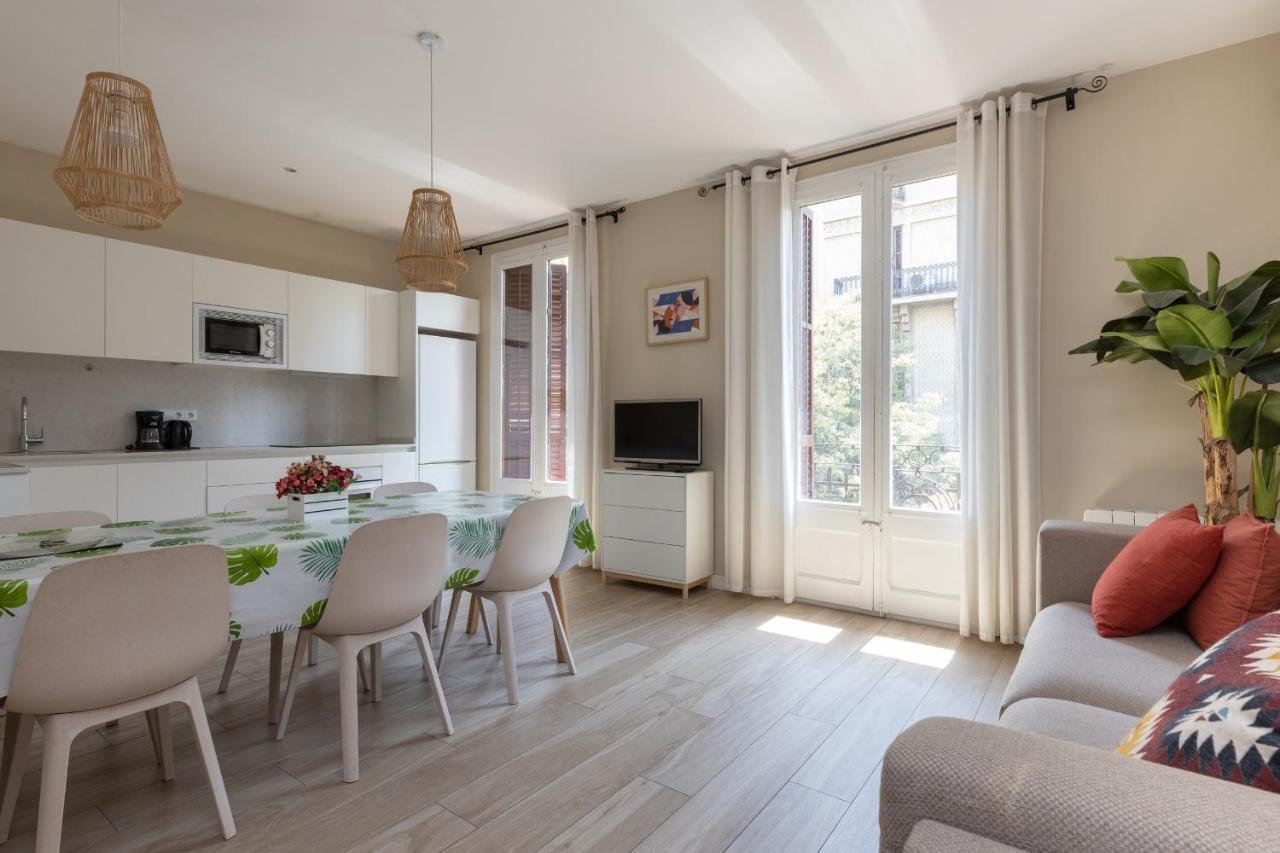 Aparteasy - Family 4-bedroom Apartamento