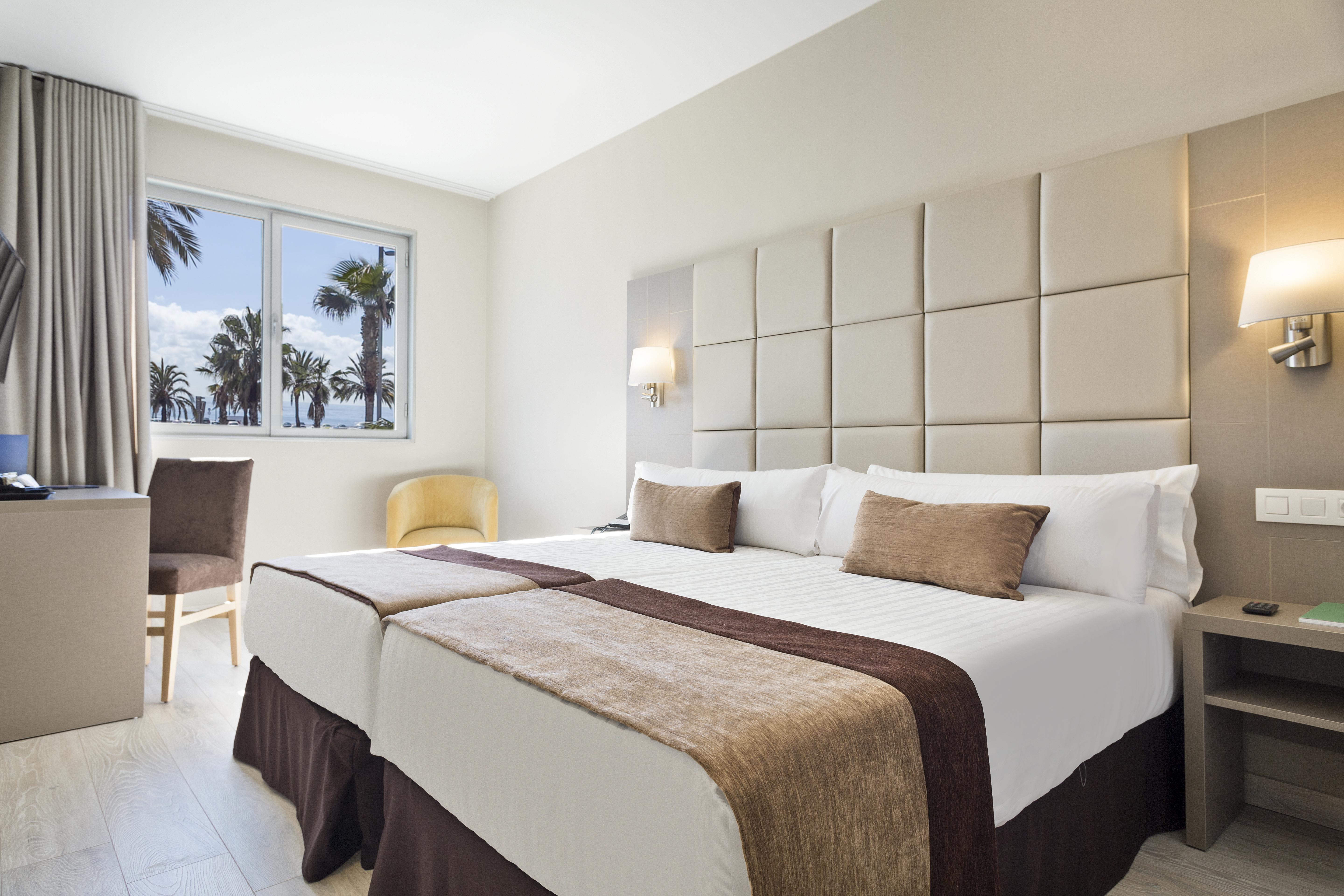 Hotel Front Maritim 4*
