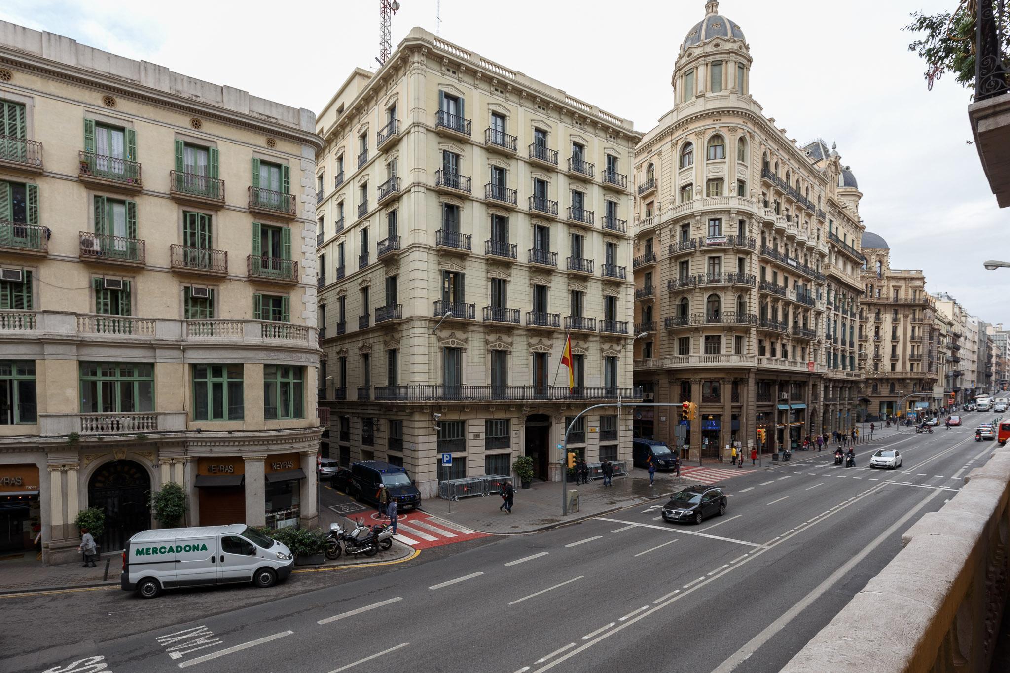 Ainb Born-via Laietana * Barcelona