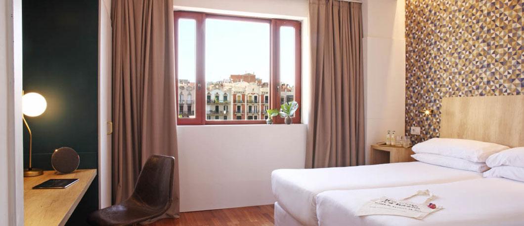 Chic & Basic Velvet Barcelona