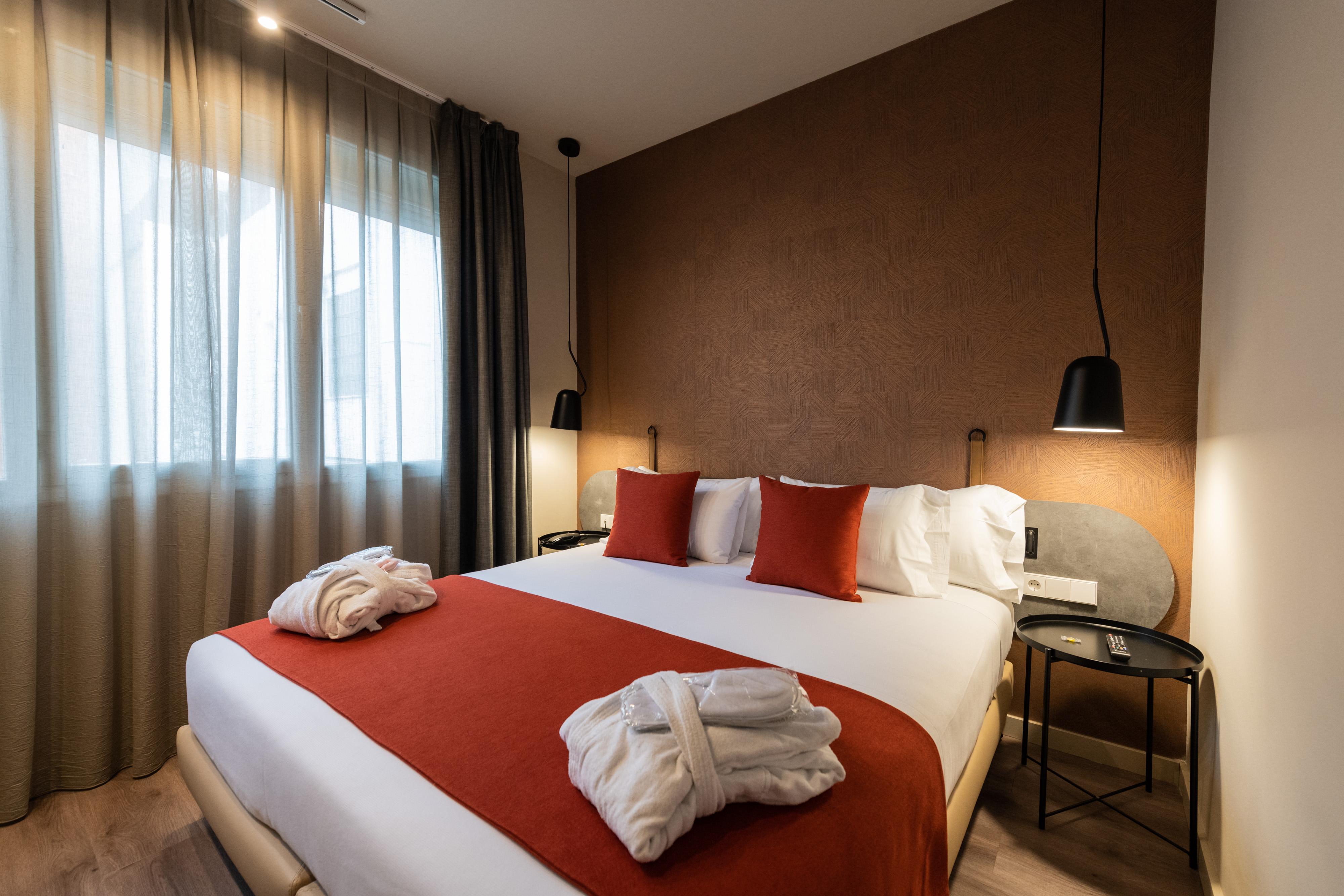 Hotel Atenea Rekord 4*