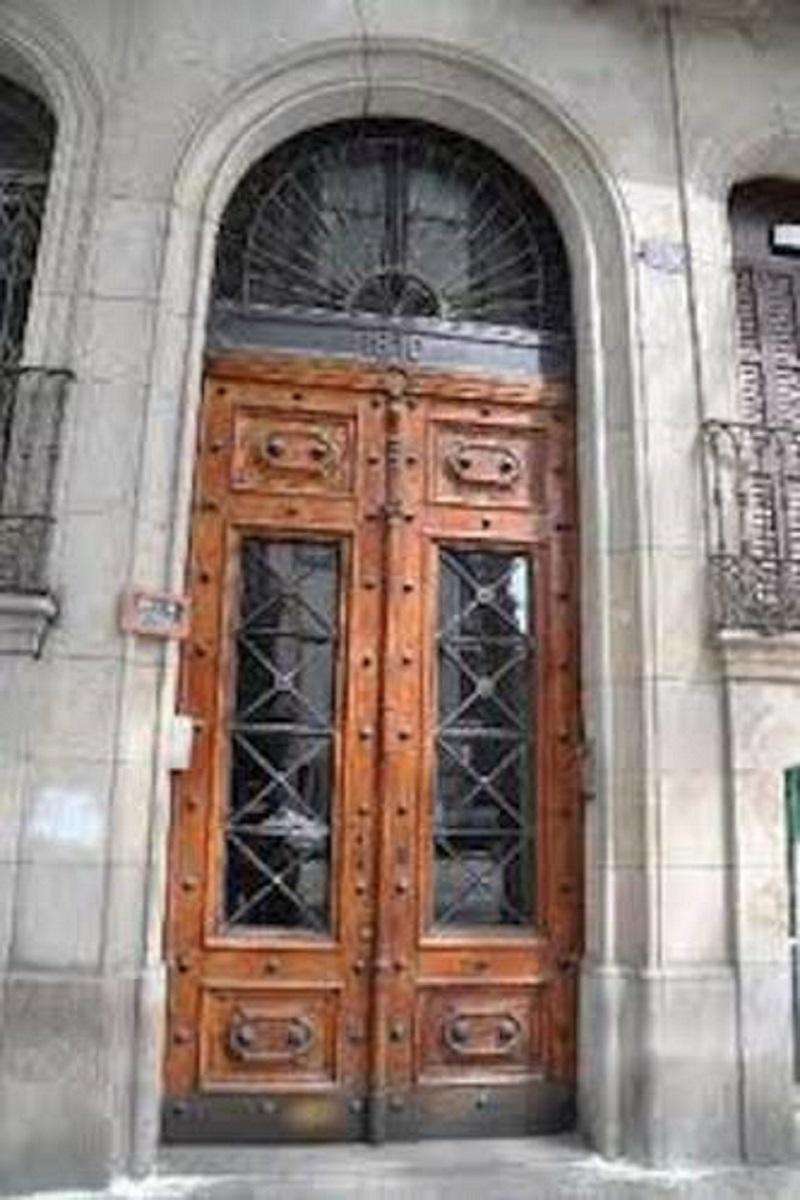 Brustar Gotic-centric Guest house