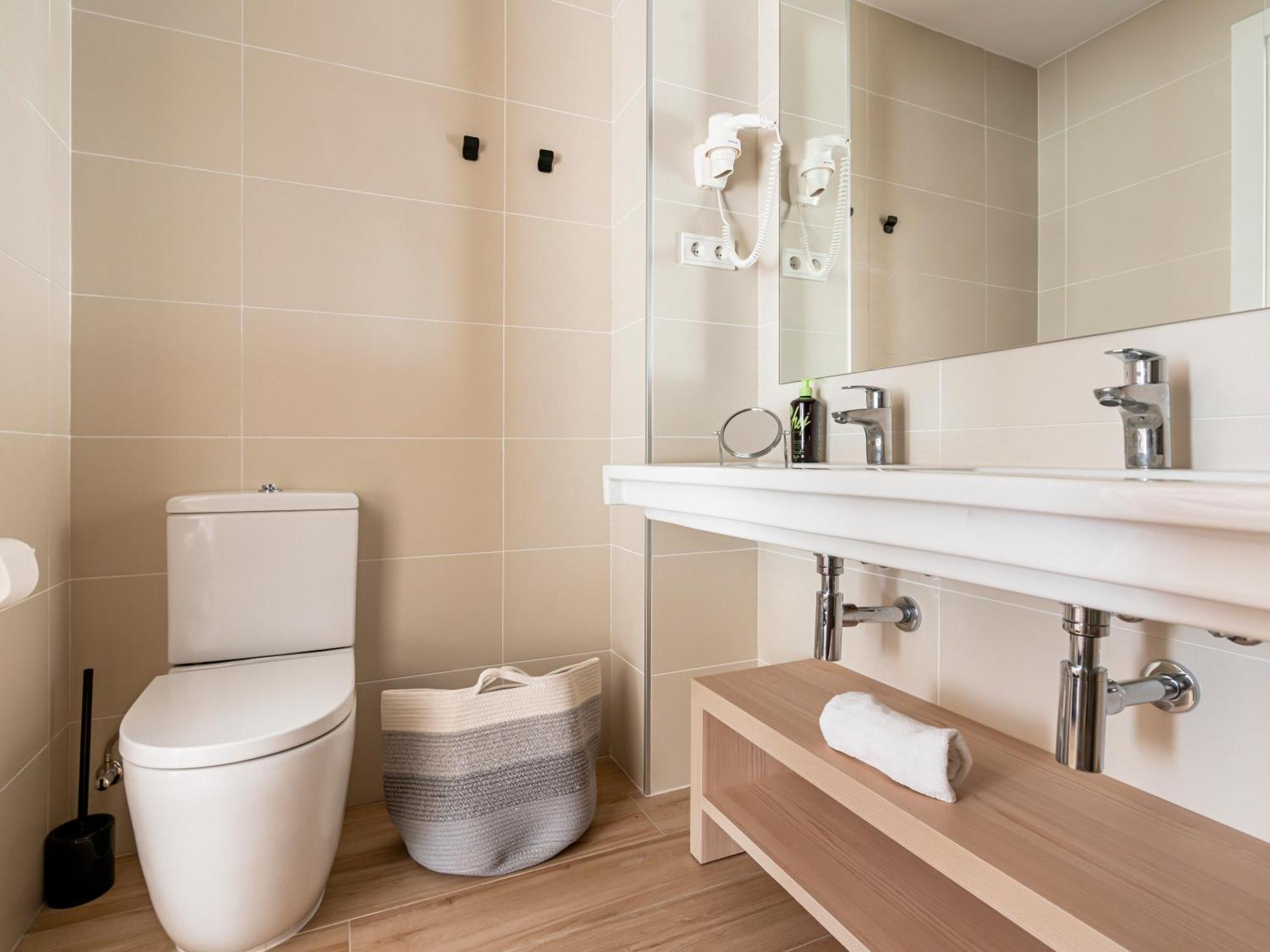 Limehome Carrer De Besalú 82 * Barcelona