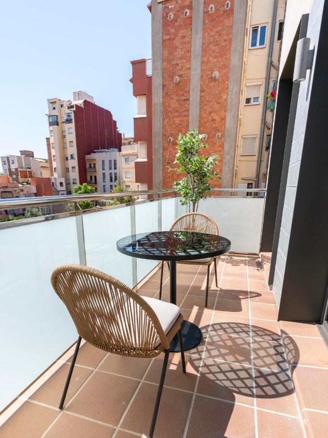 Limehome Carrer De Besalú 82 Hotel *