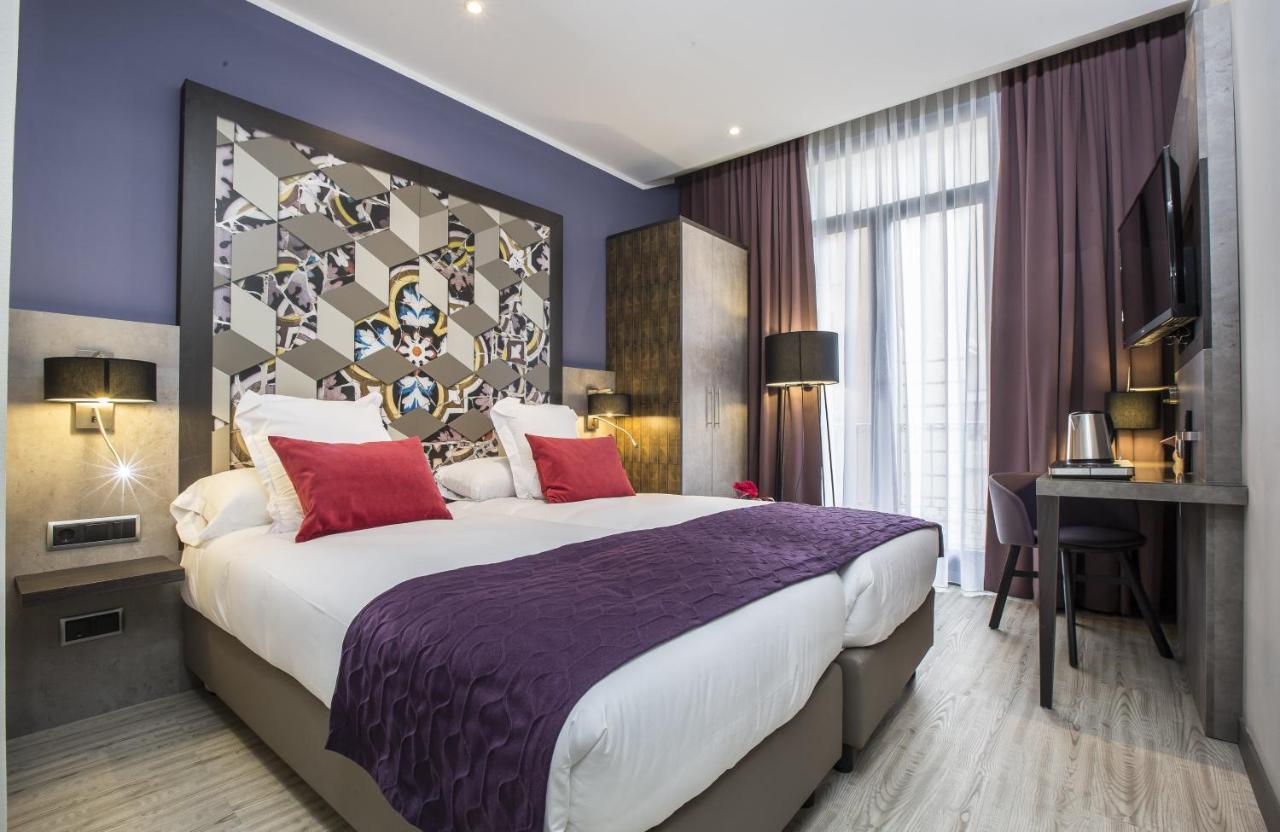 Hotel Leonardo Ramblas 3*