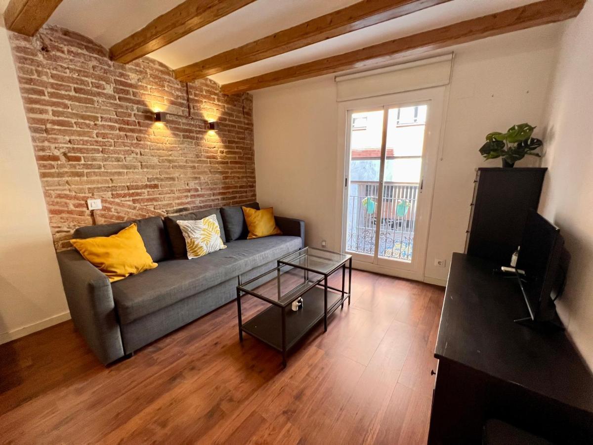 Apartamento Sagrada Familia- Excelente Ubicación
