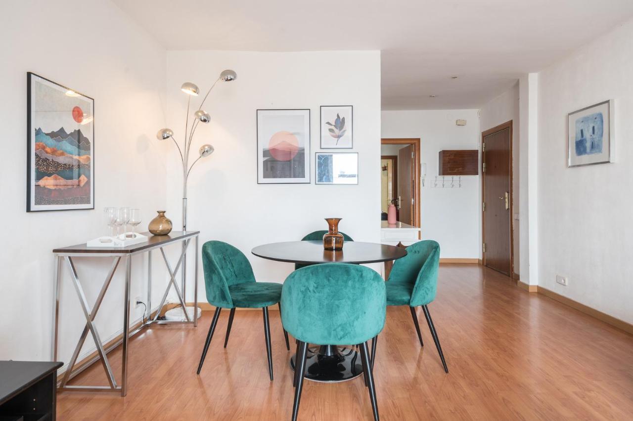 Precioso Apartamento En Plena Plaza Cataluña. Apartamento