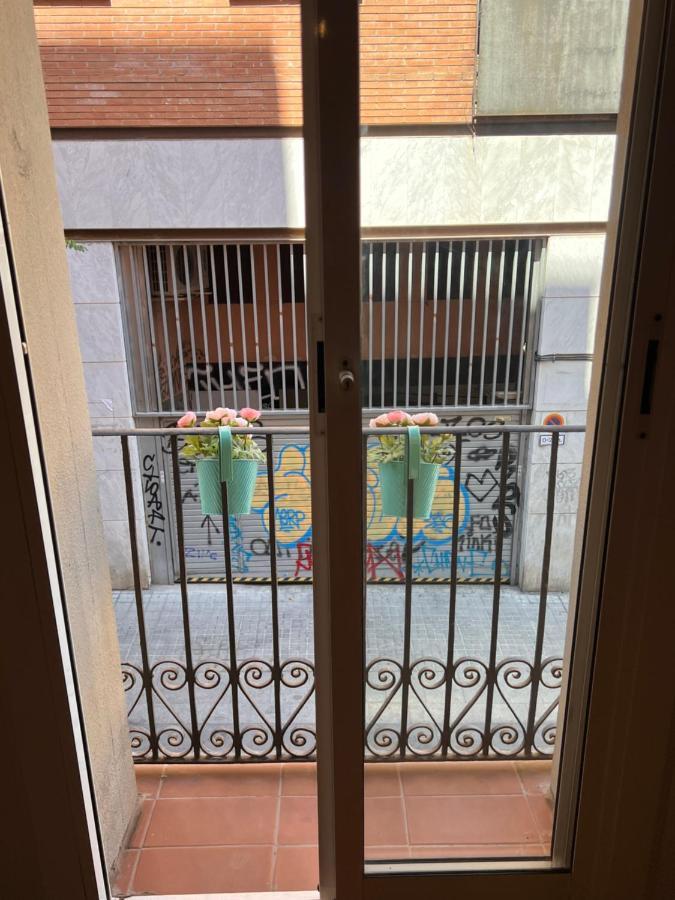 Apartamento Sagrada Familia- Excelente Ubicación *