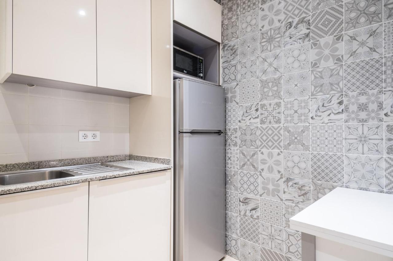 Spacious 3 Bed In The Heart Of Sant Antoni Apartment *