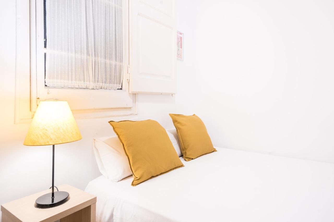 Apartment Spacious 3 Bed In The Heart Of Sant Antoni Barcelona