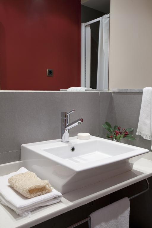 Ainb Ramblas-colon Apartamento *