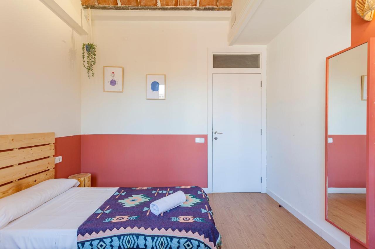 Bird House Hostal Barcelona