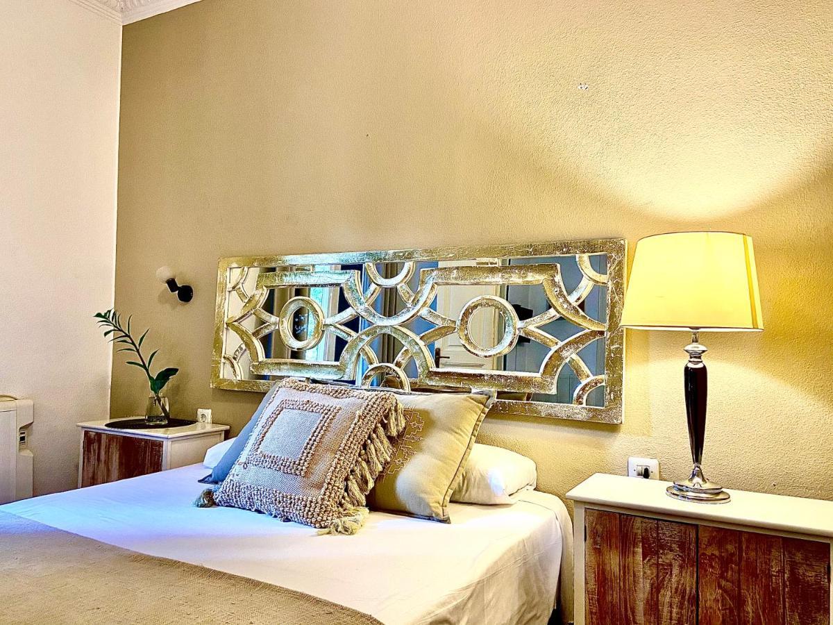 Hostal Alani Montjuic *